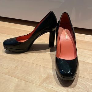 Via Spiga patent leather high heels